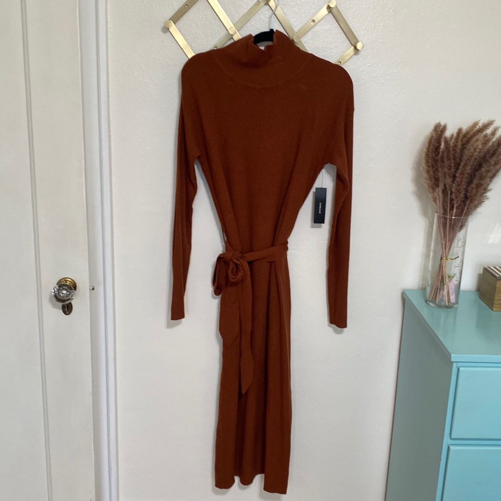 Lulu’s sweater dress. Rust. Size large. Tie around waist. Never worn.